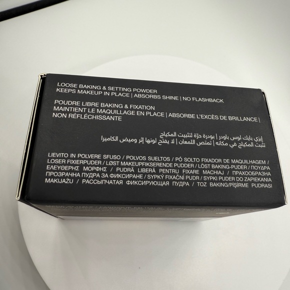 Huda Beauty Easy Bake Loose Powder in Cinnamon Bun- BNIB - Picture 3 of 7